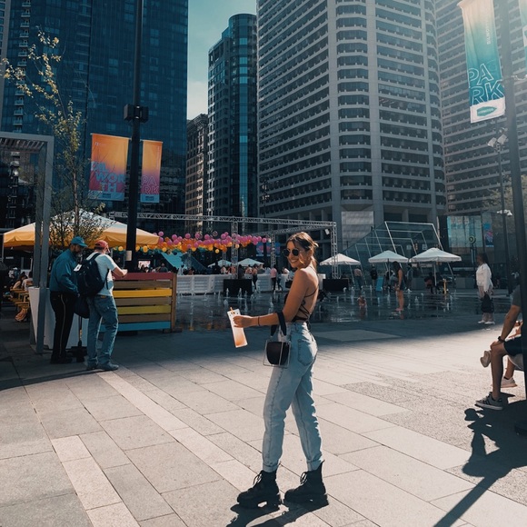 Meet your Posher, Samantha - Picture 1 of 1